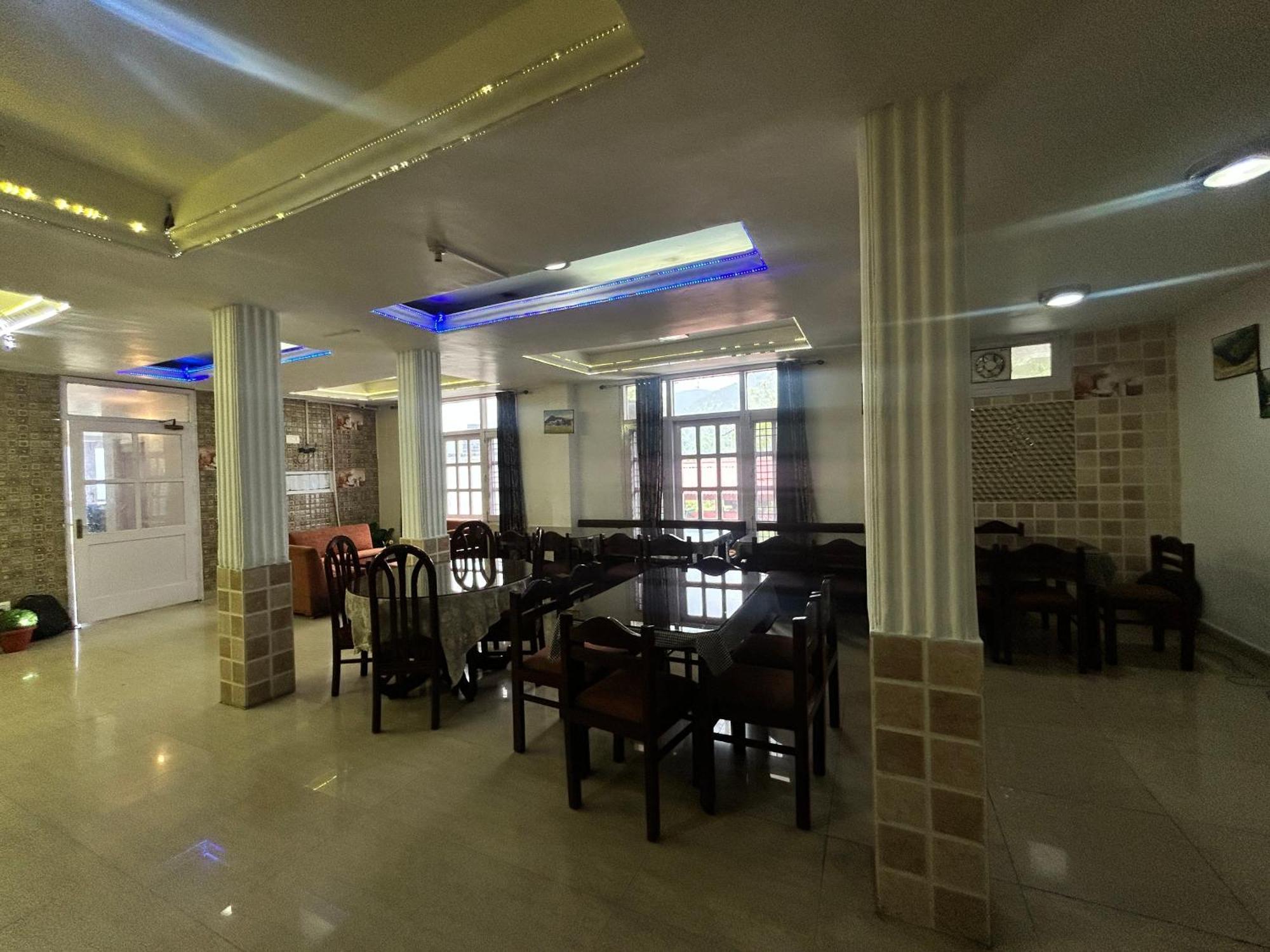 Hotel Punjabi Junction Dalhousie #Manage By Eagle Group Exterior photo